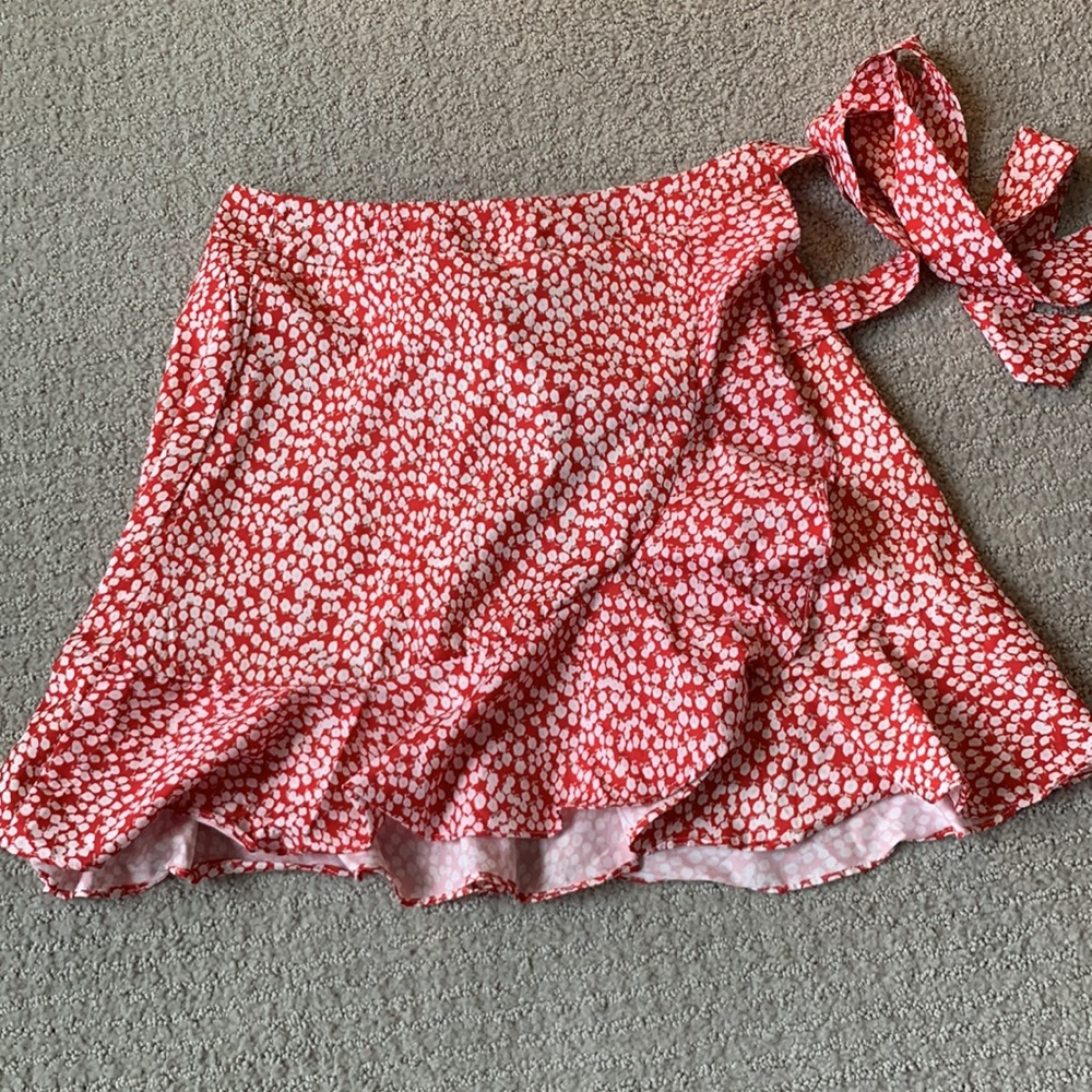 Flowy ruffle skirt